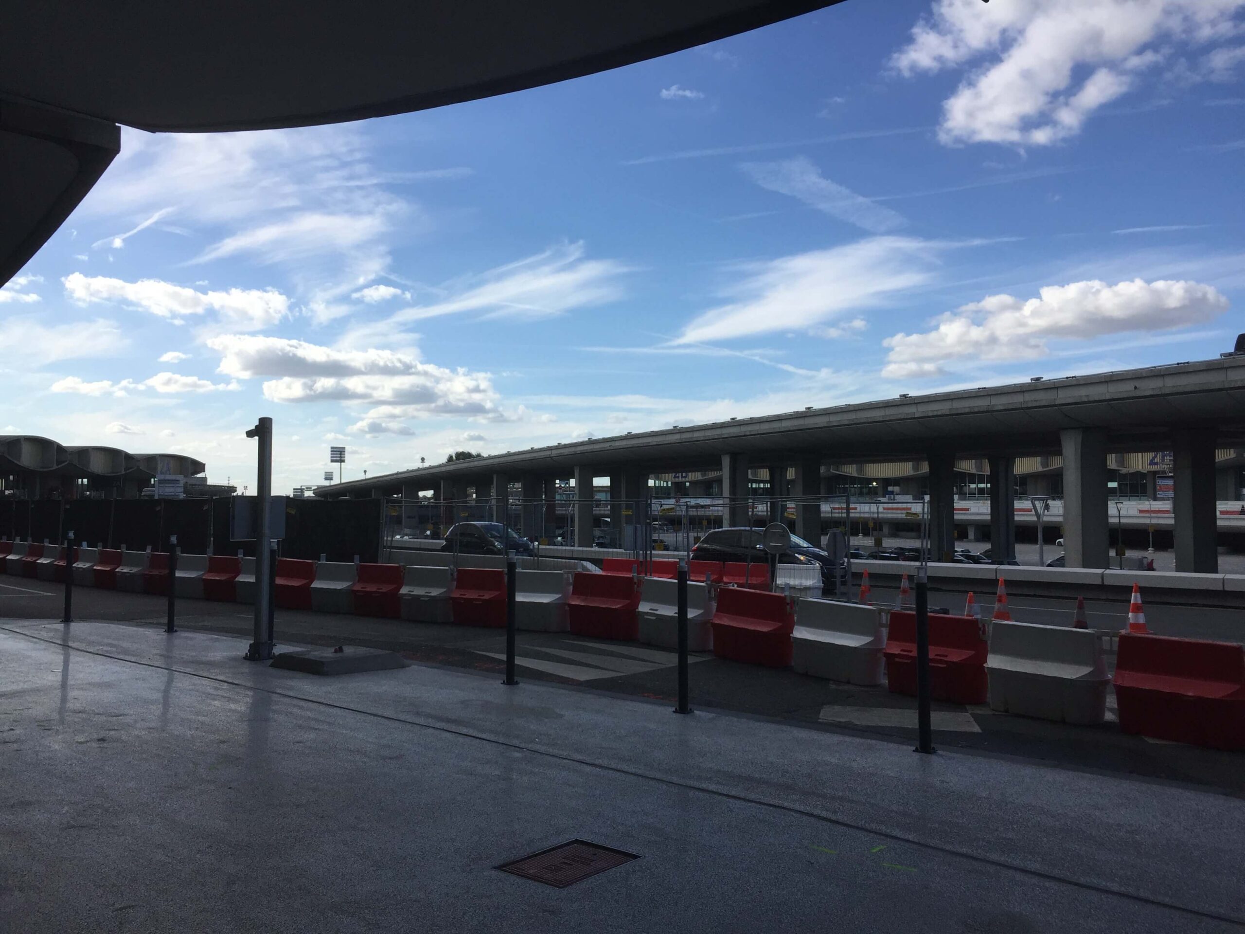 空港に沈没する旅人はここにいる